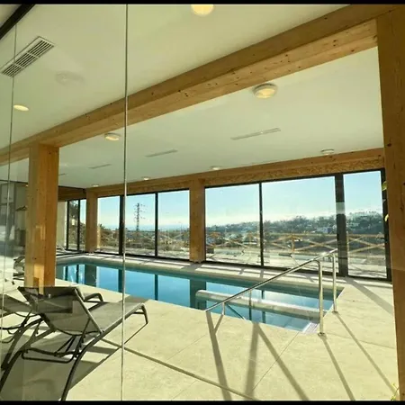 Apartment Benahavis, Urb El Paraiso *