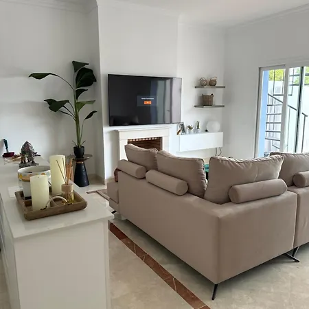 Benahavis, Urb El Paraiso